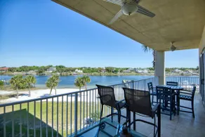 Waterfront! Corner View! 3BR, 3BA. Condo. Pool. - Image 4