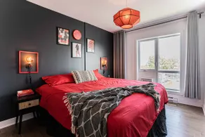 Emerald Retro KING Suite w/Parking, Gym,DT&Airport - Image 2