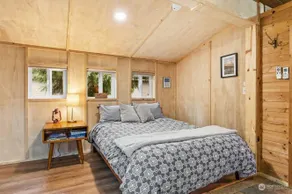 Glacial Getaway - Cedar Hot Tub & Fire pit - Image 4