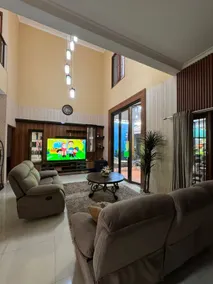 Allura's Villa - Image 4