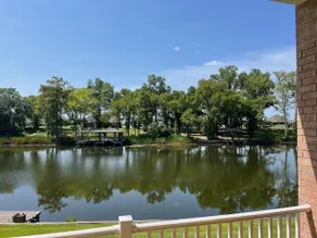 Oak on the Cane II- 2BR,2BA townhome on Cane River - Image 2