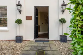 Regency Coach House Cheltenham - Image 2