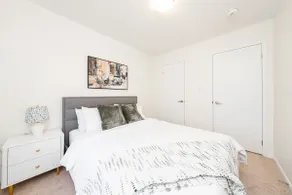 75”TV Stylish Town King Beds - Image 3