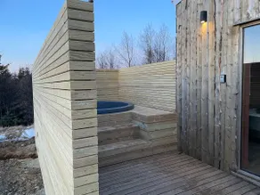 Studio Luxurious Cabin with Private Hot Tub - Image 4