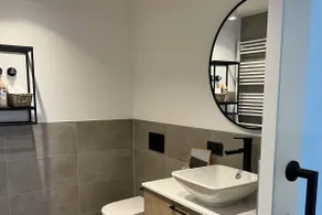 Village square apartment - Image 5
