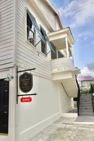 The Gabourel House - Hummingbird Suite - Image 2