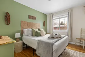 Boho Bliss: 3 Bedroom, Fenced Yard - Image 5