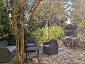 Charming 2-bedroom in a Provençal farmhouse near Avignon - Image 5