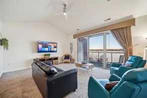 Beachview Twin #1 at Delton Grand (428) - Image 2