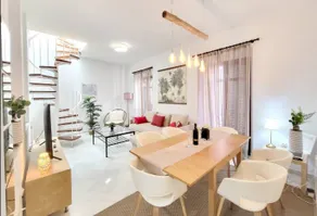 Penthouse: 2 Terraces+2BR+2BA – 3 Min to Cathedral - Image 3