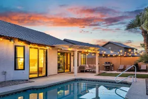 Luxe Remodeled Home With Pool - Image 5