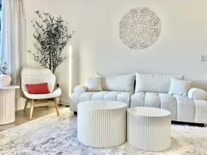 Lori | Luxury -1BR/BA w/Amenities near Airport - Image 4