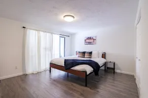 Bullzeye*3Br2BaTownhome*Gameroom - Image 4