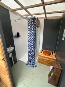 Quirky Luxury Woody Yurt, sleeps 4, nr Ayr Coast - Image 4