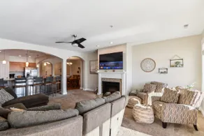 Julie's Lakefront Retreat at Delton Grand - Image 4