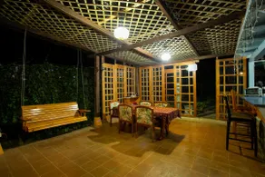 Lakeshore Retreat, escape from it all! - Image 2