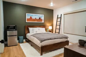Stunning 1st Floor Apartment - Image 4