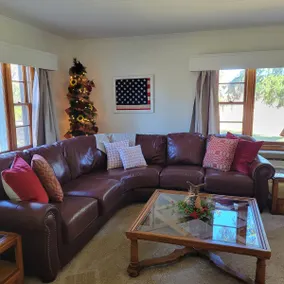 Marion's Creekside Hideaway - Image 2