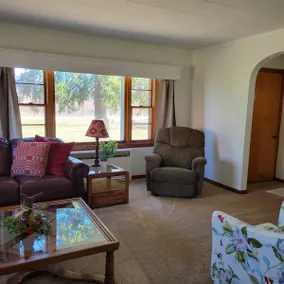 Marion's Creekside Hideaway - Image 3