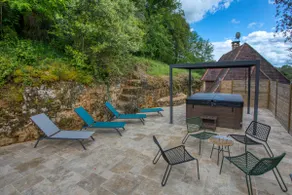 Monfort house, Vitrac 24200, WITH HOT TUB, APRIL to SEPTEMBER - Image 5
