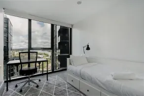 Town Center 1 Bedroom Cozy Home - Image 3