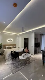 Luxury Aurum Studio Gulberg Pool/Gym/Cafeteria - Image 2