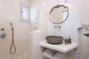 Cozy Apartment Split Level, Santorita Suites - Image 5