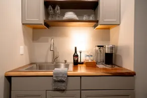 2 Bedroom Modern Meets Snohomish - Image 5