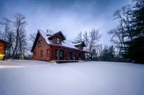 Hilltop Hideaway Log Cabin with Hot Tub - Image 5