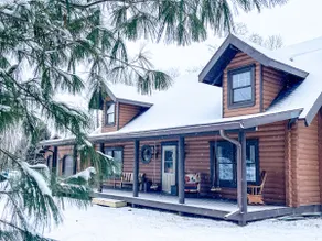 Hilltop Hideaway Log Cabin with Hot Tub - Image 2