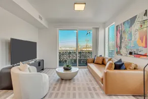 LCF | Sugarhood | 3BR/2BA | Garage + CoWork + Gym - Image 4
