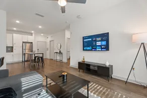 Spacious 1 BR Apt|King Bed| Pool|Gym|Clse 2 Beach. - Image 3