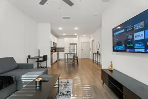 Spacious 1 BR Apt|King Bed| Pool|Gym|Clse 2 Beach. - Image 4
