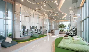 Spacious High-Floor 1BR | MRT | Gym | Fast Wi-Fi - Image 3