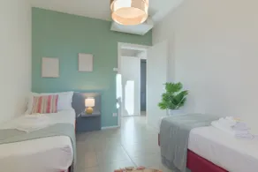 E201: 3 bedrooms apartment - Image 4