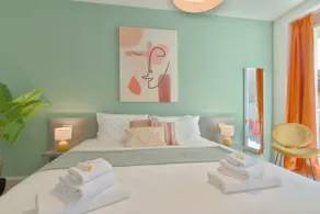 E201: 3 bedrooms apartment - Image 2