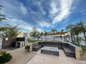 2 Bedrooms, 3 Beds, 1 Pull-Out Sofa, Pool - Image 4