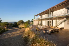 Elegant Tuscan villa - Image 3