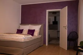 New & cozy purple apartment - Image 2