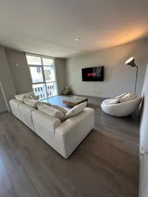 Luxury 2BR located DTLA - Image 2