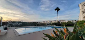 Sunny 3-Bedroom Apartment - Image 4