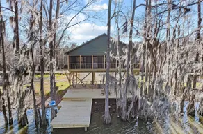 Riverbank Retreat - Image 2