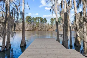 Riverbank Retreat - Image 4
