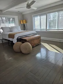 Windsor Pond Cottage - Image 3