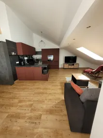 Retreat with mountain views - Image 4