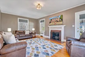 Cozy Colonial Getaway - Image 2
