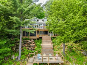 Muskoka Waterfront Cottage - Image 2