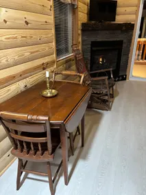 Brooks' Sugarbush Inn - Image 4