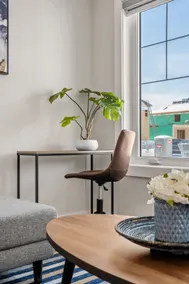 Elegant 3bed Townhouse by the Airport - Image 5