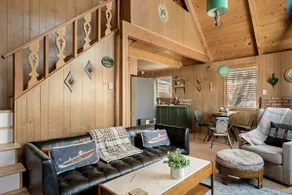 Views, Fully Fenced, BBQ, Spacious Deck - Image 5